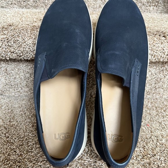 UGG Pismo Men\'s Navy Leather Slip On Casual Shoes . main image 5